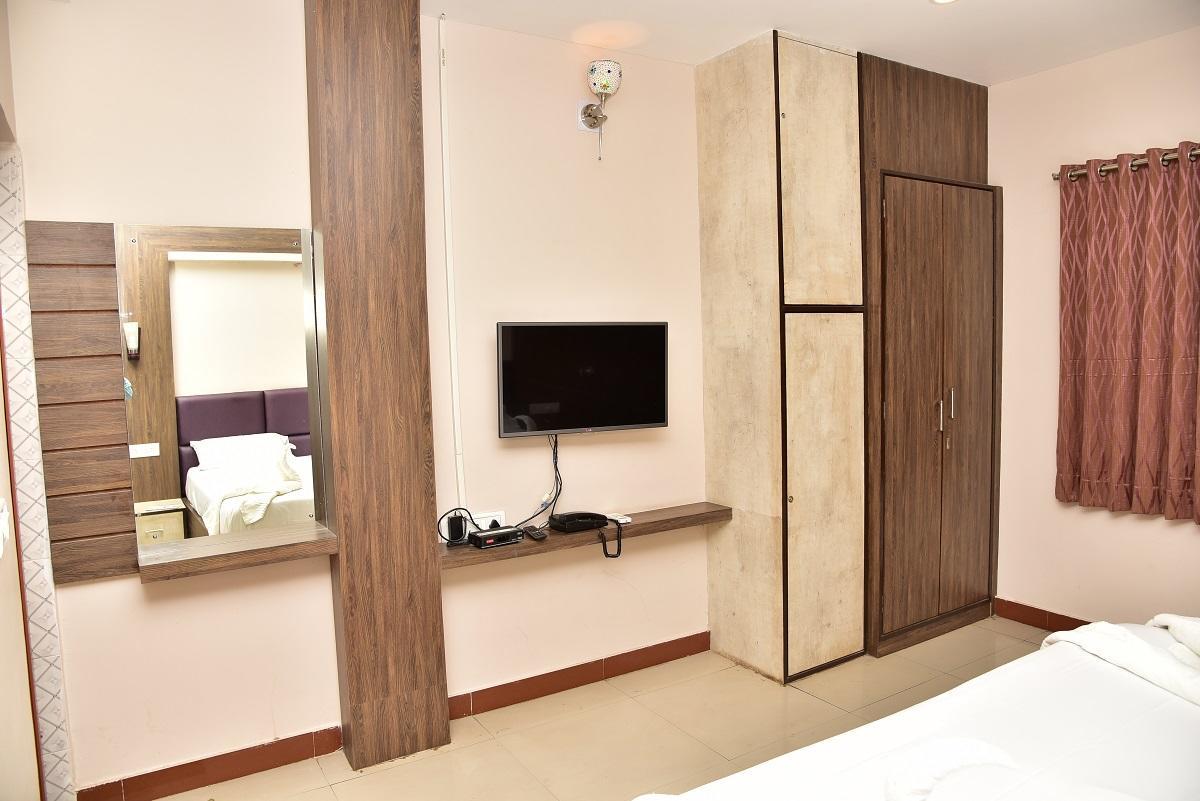 Venus Inn บูบันเนสชวาร์ ภายนอก รูปภาพ